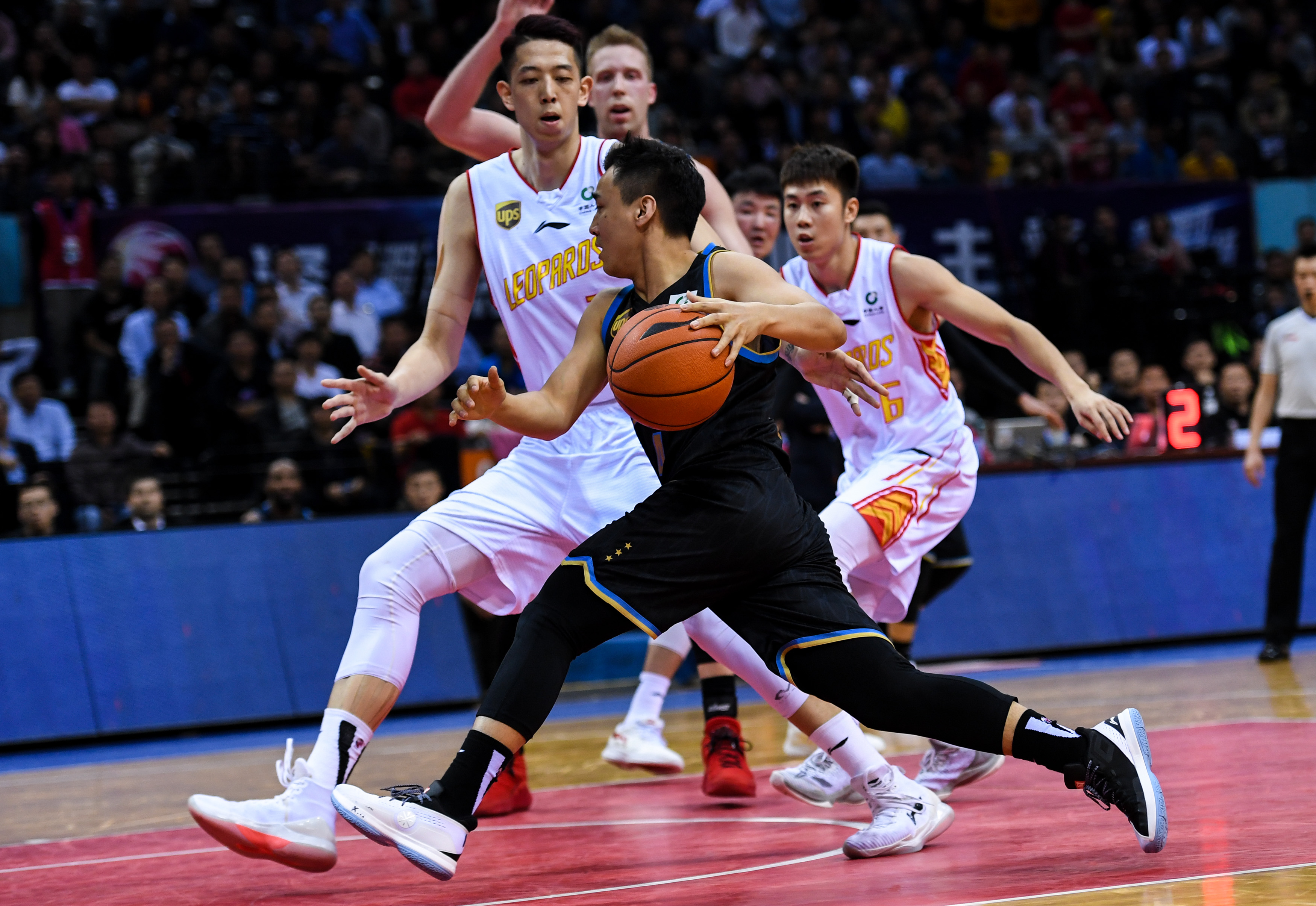 爱游戏体育-泰国篮球联赛掀起热潮，曼谷队锁定季后赛资格的简单介绍